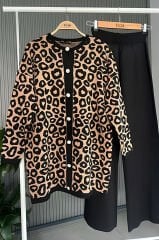 Leopar Desenli Triko Hırkalı Takım