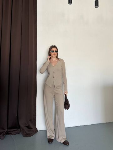 Düğme Detaylı Selanik Kumaş Takım