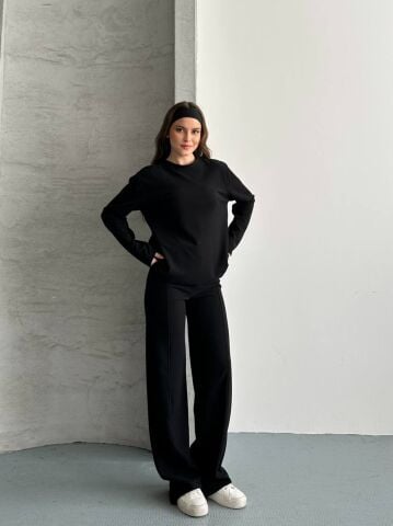 Zamansız Şıklık: Premium Selanik Kumaş İkili Takım